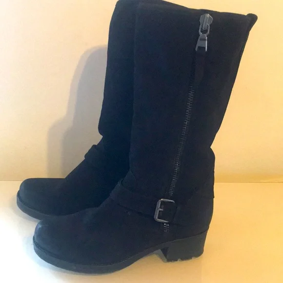 White Mountain Cute Faux Suede Black Biker Boots - Picture 1 of 6